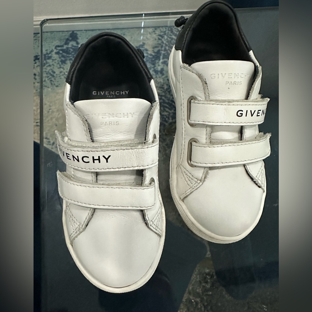 Givenchy kids sneaker